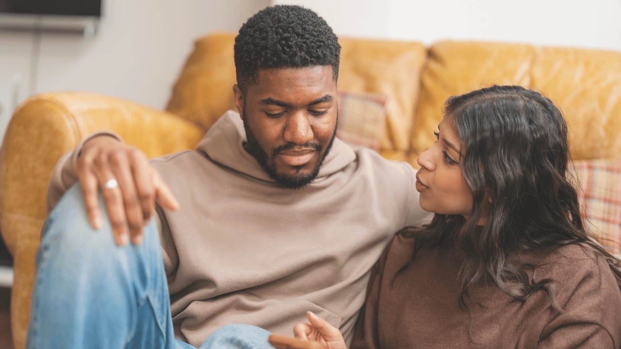 9 Simple Yet Powerful Ways Husbands Can Show Their Wives Genuine Love Without Saying A Word